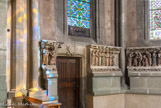 <center></center><center>L'église paroissiale Saint-Laurent </center>Les sculptures disposées aujourd'hui autour du chœur proviennent du jubé qui séparait depuis le XIIIe siècle le chœur des moines de la nef réservée au service paroissial. Ces sculptures polychromes, chef-d'œuvre par excellence, représentent les grands événements de la vie du Christ. Elles forment une série de six groupes sculptés sur des blocs de 1 m de haut. Nous ignorons le nom de l'artiste qui a sculpté cet ensemble, mais le style est celui de l'école Bourguignonne.