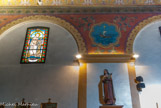 <center>Chapelle Notre-Dame de l'Immaculée Conception </center> Le bateau qui traverse la mer durant une tempête, avec l’étoile de la mer qui protège et qui guide l’Eglise.