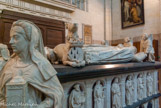 <center>La Cathédrale Saint-Pierre Saint-Paul. </center> Les apôtres : les deux premiers, saint Pierre et saint Paul.