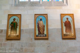 <center>La Cathédrale Saint-Pierre Saint-Paul. </center> Le long du mur et d'Est en Ouest, trois tableaux de Jules Laure
. Saint Laurent, diacre et martyr (258). 
.Saint Denis, premier Evêque de Paris et martyr (vers 258). Saint Vincent, diacre et martyr (vers 304).