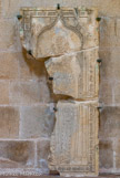 <center>La Cathédrale Saint-Pierre Saint-Paul. </center> Dressée contre le mur, une pierre tombale fait mémoire de Messire Gohaud, prêtre (XVème siècle).