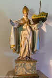 <center>Le château des ducs de Bretagne. </center> Accompagné de rites bien définis, le culte des saints se renforce aux 17e et 18e siècles, alors que les voyages s'affirment de plus en plus longs et•périlleux. Si saint Elme est surtout prié sur les bords de la Méditerranée, son culte est connu de tous. Il est invoqué lors des tempêtes ou par temps d'orage qui causent les « feux de Saint-Elme » au sommet des mâts : des étincelles provoquées par l'électricité de l'atmosphère.