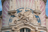 <center>La tour LU. </center> et la Renommée y retrouve même sa trompette.