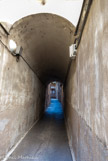 <center>Ancien passage du commerce. </center>Avant le passage Pommeraye, la rue du puit d'Argent et le passage du commerce faisaient communiquer les immeubles situés à flanc de coteau, au-dessus du quai de la fosse. Ces deux voie étroites étaient mal famées (et bien femmées..) et de véritables coupe-gorge.