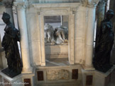 <center>stdenis-necropole011henriII_catherine_medicis0001</center>