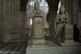<center>stdenis-necropole021louisXVI_marieantoinette</center>