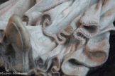 <center>stdenis-necropole027DETAIL_LES_PLIS</center>