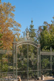 <center>Le Château Ricard.</center>Portail d'entrée. Appelé également Château de Sainte-Marthe ou encore la Bastide Canne, le Château Ricard était l’ancienne demeure de l’homme d’affaires et créateur du célèbre apéritif anisé Paul Ricard.