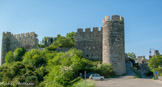 <center>Le château de Rochemaure</center>Vestiges de l'enceinte.