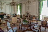 <center>Le château de Villevieille </center>Le grand salon et ses gypseries