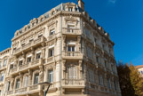 <center>Sur les boulevards</center>Le style haussmannien a su créer une architecture qui fait aujourd'hui la noblesse de notre ville : immeuble de la BNP, Maison Péméant (Crédit Lyonnais), Banque de France, immeuble Médail-Décor (rue Pasteur), immeuble Fougeron (Grand Café actuel).