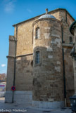 <center>La cathédrale Saint Apollinaire</center>La cathédrale de Valence est l'un des plus anciens monuments de la cité.
La première mention du bâtiment attribue sa construction à l'évêque Gontard durant le même siècle. Elle fut consacrée le 5 août 1095 par le Pape, alors que celui-ci se rendait au Concile de Clermont, prêcher la Première Croisade.