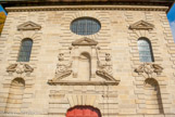 <center>Chapelle des Bénédictines de Soyons</center>On ignore si les trois niches de cette façade ont été occupées par des statues.