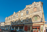 <center>La maison Mauresque.</center>Cet édifice, dont la fonction nous est inconnu, est constitué d’une structure ancienne médiévale sur laquelle a été plaquée une façade néo-mauresque. Cette réalisation des années 1855-60 est une remarquable adaptation du style éclectique, c'est-à-dire composite, du XIXe siècle. Ainsi, elle juxtapose des gargouilles gothiques et un style nettement oriental.