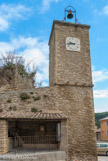 Le donjon, de la fin du XVe, repose sur des restes romains.