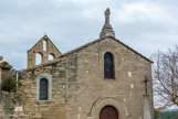 <center>L'église Saint-Trophime de Saumane.</center> Église Saint-Trophime du XIIe s remaniée au XVIe s. Elle est du style roman primitif. Ancien prieuré de l'Abbaye de Sénanque, l'Église Saint-Trophime a connu de nombreux remaniements.