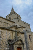 <center>L'église paroissiale Notre-Dame à Venasque. </center>Les oculus ovales sont typiques du style baroque.