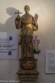 Chapelle des Oblats <br> Statue d'Eugène de Mazenod. Le fils de l'artiste de la région fit, à la même période, la statue de Saint Eugène.