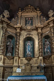 L’église Notre-Dame-des-Anges. <br> La statue de de Saint Roch, au sommet, semble dater du XVIIIe siècle. Au centre Notre-Dame de Lourdes - A droite Ste-Anne - A gauche St-Joachin.