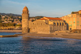 Église Notre-Dame-des-Anges : Construite entre 1684 et 1691 dans un style gothique méridional. Elle est, avec son célèbre clocher, ancien phare médiéval, pratiquement entourée par la mer sur ses trois côtés.