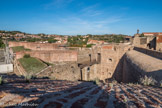 Le château royal. <br> Le bastion des Dominicains. Vers le nord, le rempart à crête arrondie et la barbacane couverte du XVIème siècle sont conservés.