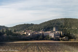 Montclus. Le village médiéval existait déjà avant le XIIIe siècle. En 1263 fut fondée une abbaye au nom de Mons Serratus.