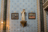 Foyer Jean-François Régis. <br> En face, saint Antoine de Padoue.