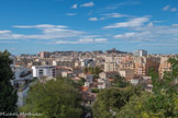 La Blancarde - La Grande Compassion. <br> Vue de la terrasse du château.<br> LES CENTRES ACTIFS EN ITALIE.
Les Sœurs de Notre Dame de la Compassion dirigent cinq centres dont les activités varient selon les lieux.
À Rome, la congrégation possède un foyer de jeunes filles étudiantes à Orte Di Galba et une maison de retraite à Bravette où se trouve aussi te noviciat,
À Naples, les Religieuses s'occupent de deux établissements scolaires situés à Casalnuovo et à Via Palizzi. Constitués d'écoles maternelles, primaires et d'un collée, ces centres regroupent plus de 500 élèves. Parallèlement, dans le cadre du catéchisme, les Sœurs organisent des activités pour les jeunes pendant tes vacances. Modernes, elles utilisent le théâtre et divers médias pour communiquer avec les adolescents et les aider.
À Tavennes dans les Abruzzes, les Sœurs sont au cœur de la vie des habitants. Dans le cadre des activités de la paroisse, elles s'occupent du catéchisme. Comme à Naples, elles sont proches des jeunes et organisent pour eux des activités sportives, littéraires et artistiques. Elles rendent visites aux personnes âgées et aux malades dans le bull de les aider à supporter la solitude et la souffrance.<br> MISSIONS.
Présente à Madagascar depuis 2010, la congrégation a créé une œuvre avec la collaboration des Frères Rédemptoristes. Les Religieuses s’occupent d’une école et d’un dispensaire. Pour mener à bien leur mission, elles sont en train de construire un établissement pour accueillir les enfants.
Pour aider les habitants de cette ville, les sœurs envisagent de développer d’autres établissements scolaires et médicaux dans plusieurs régions de ce pays.