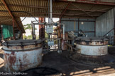 Distillerie. Les autoclaves.