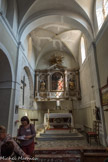 La Roque-sur-Pernes.<br> L'église paroissiale Saint-Pierre et Saint-Paul