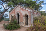 <center>Jour 1 : vers l'ancien pénitencier</center> Le pénitencier de Coti-Chiavari (1855-1906). La poudrière.