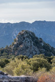 <center>Jour 2 : vers le Castello di Baricci</center> Le château est bâti sur un piton granitique bien individualisé (519 m d’altitude) qui domine la rive droite de l’Ortolo.