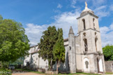 <center>Jour 3. Le couvent de Saint-François à Vico.</center>Le couvent, fondé en 1489 par les Frères mendiants de l’Ordre de Saint-François, se composait d’un petit oratoire et de quelques cabanes de fortune. En 1628, l’ensemble est détruit afin de construire un couvent à l’Italienne qui correspond à la forme actuelle. Au début du XVIIe siècle, les travaux sont toujours en cours et dotent le bâtiment d’une deuxième aile qui est consacrée à l’étude et à la formation des Franciscains de la Province. Ceux-ci ont tenu line grande place dans l’histoire de la Corse. Les Franciscains, acteurs d’évangélisation, ayant fait vœu de pauvreté et travaillant chez les uns ou les autres pour leur subsistance, ont reçu pouf cela respect et considération des populations. Ils assuraient aussi .une part de l’instruction des élites insulaires.