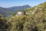 <center>Jour 4. Village de Letia.</center>Letia situé sur le versant ensoleillé de la vallée, surplombe les gorges qui se sont formées après la confluence du Fiume Grossu et du Liamone, cours d'eau à caractère torrentiel.
La position du village faisant face à l’ouverture de la vallée sur le golfe de Sagone lui confère un climat doux tout au long de l’année.