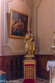 <center>Jour 4. Église paroissiale Sainte-Marie.</center>Statue de la Vierge à l'Enfant. Tableau : la Sainte Famille. Vierge assise au centre, le visage incliné contre la tête de l'Enfant Jésus qui s'appuie sur sa poitrine en dormant. A sa gauche, un peu en retrait, saint Joseph dont on aperçoit le bras gauche tendu en avant. Au second plan, une draperie et derrière elle, des branches d'arbre. Arrière-plan : percée de ciel avec quelques nuages.