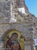 <center>Amorgos</center>Le monastère de Panaghia Hozoviotissa.