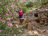 <center>Sifnos.</center>19/06/2008. La descente vers la petite plage de Vlási.