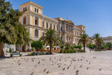 <center>Syros</center>23/06/2008. Ermoupolis. La place Miaouli. L'hôtel de ville.