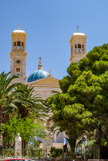 <center>Syros</center>23/06/2008. L'église saint Nicolas, que l'on appelle « Agios Nikolaos des riches ». Elle fut construite au milieu du XIXe siècle grâce aux dons d'armateurs, de marchands et de mécènes qui vivaient à l'étranger. .