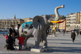 <center>Le Vieux Port.</center>Les Funny z'animaux en fibre de verre.
