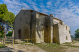 La chapelle Saint Blaise. <br> Après l'abandon du site, elle devient un petit prieuré rural, gardé par un ermite qui loge dans un corps de bâtiment attenant à l'édifice. Elle fut remaniée au XVIe siècle et restaurée au XIXe siècle, puis classée aux Monuments Historiques en 1939.